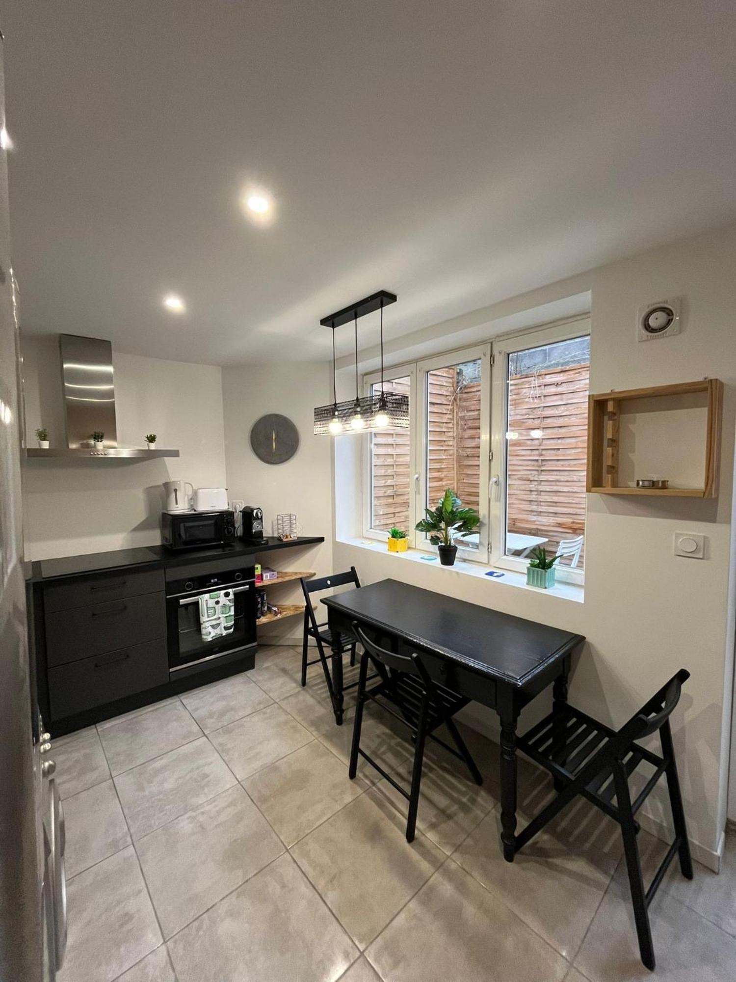 Gite Le Charme Citadin 55 M² Avec Exterieur Valenciennes Luaran gambar
