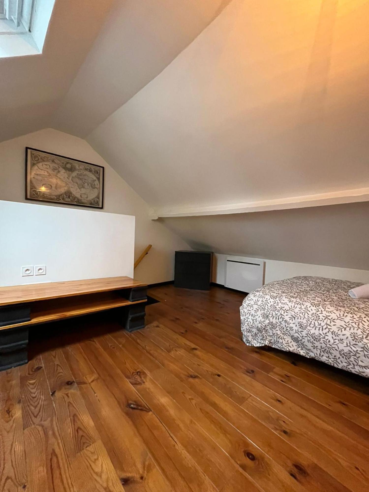 Gite Le Charme Citadin 55 M² Avec Exterieur Valenciennes Luaran gambar